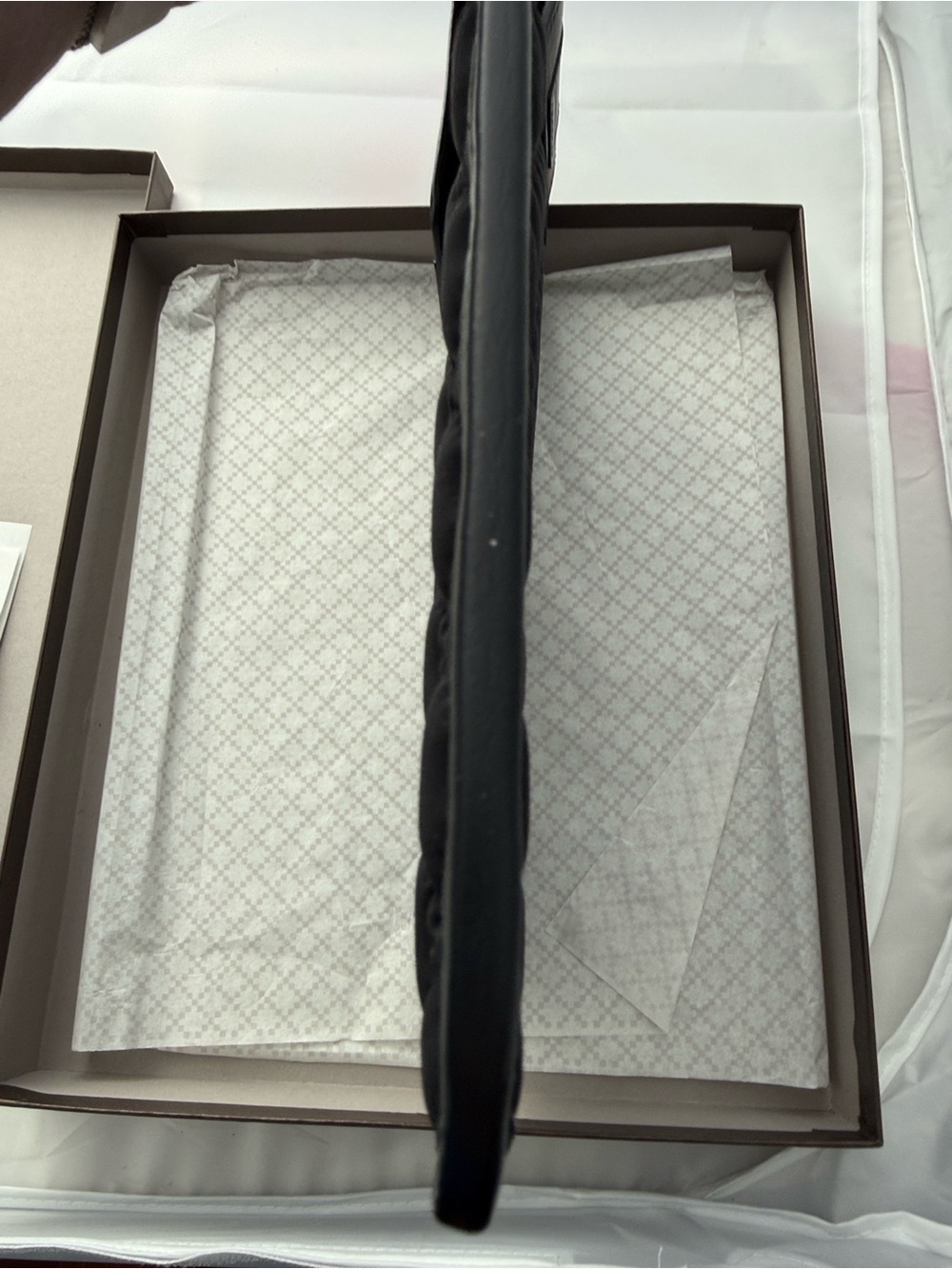 Vintage Gucci Logo Neoprene IPad Case Black - Picture 10 of 13